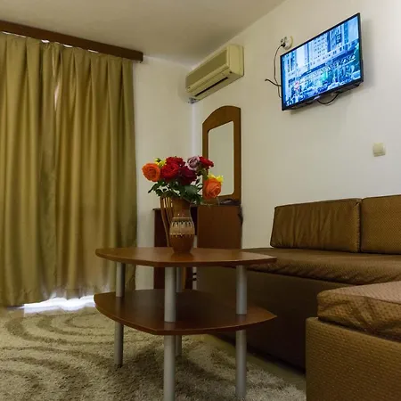 Family Orfei 2* Nesebar