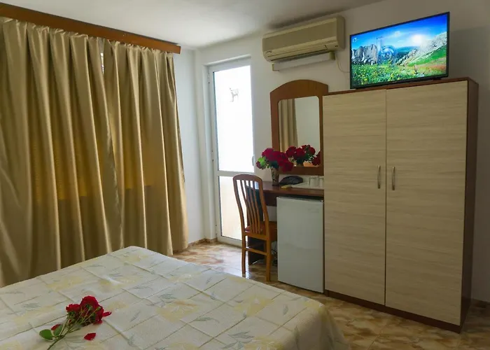 מלון Family Orfei 2*